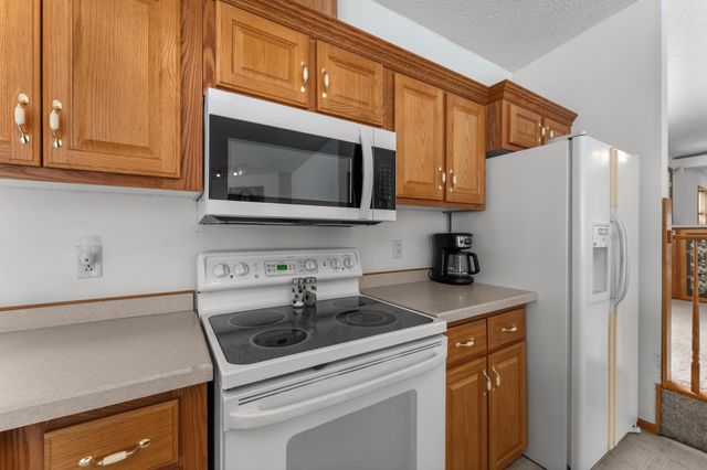 39052 Mica Avenue, North Branch, MN 55056