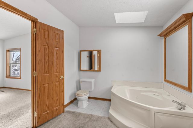 39052 Mica Avenue, North Branch, MN 55056