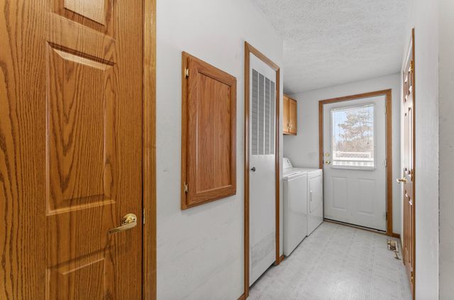 39052 Mica Avenue, North Branch, MN 55056