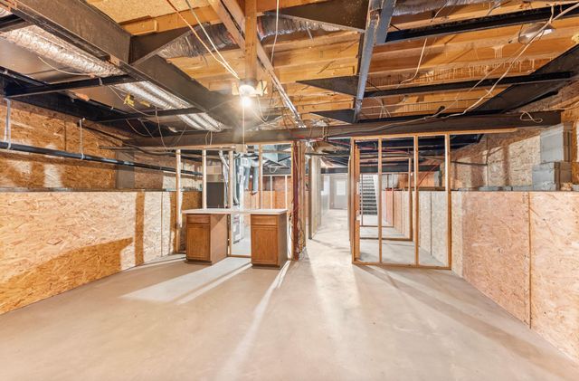 39052 Mica Avenue, North Branch, MN 55056