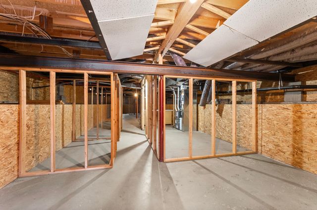 39052 Mica Avenue, North Branch, MN 55056