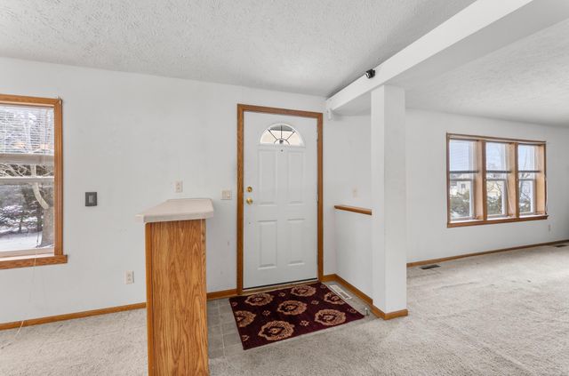 39052 Mica Avenue, North Branch, MN 55056