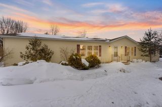 39052 Mica Avenue, North Branch, MN 55056