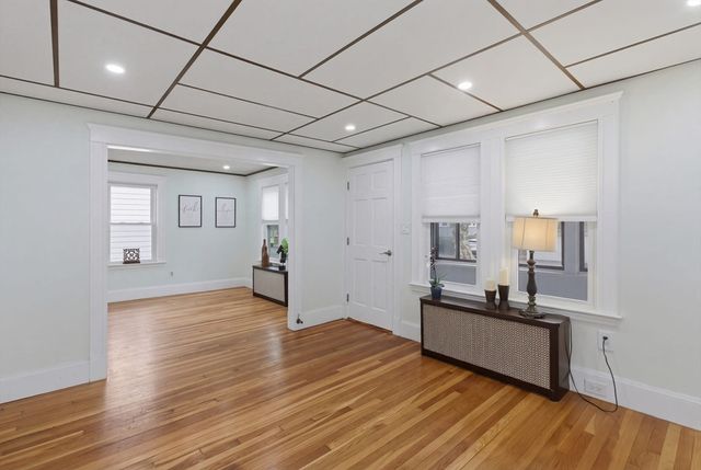 138 Sherman St, Quincy, MA 02170