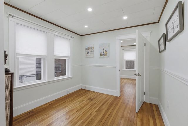 138 Sherman St, Quincy, MA 02170