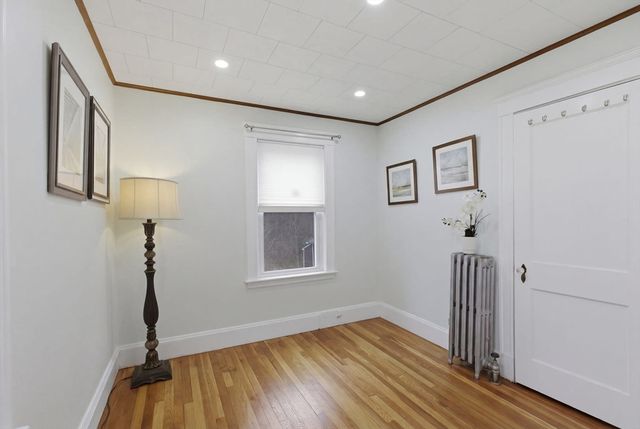 138 Sherman St, Quincy, MA 02170