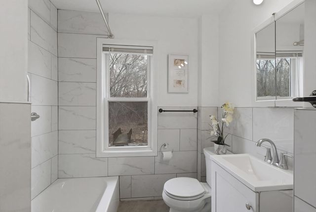 138 Sherman St, Quincy, MA 02170