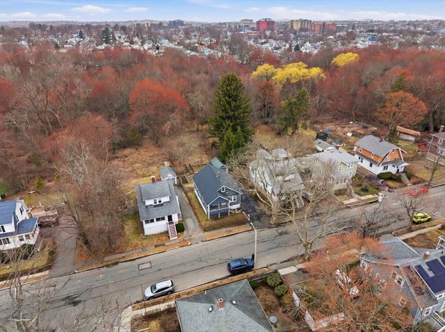 138 Sherman St, Quincy, MA 02170