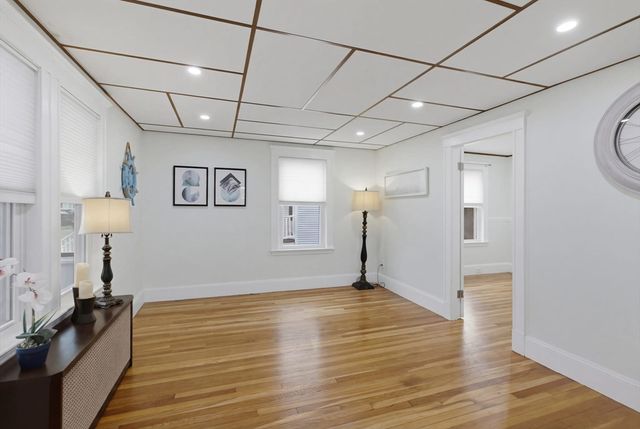 138 Sherman St, Quincy, MA 02170