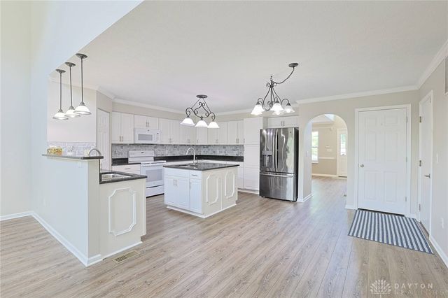 230 Meadowlark Lane, Monroe, OH 45050