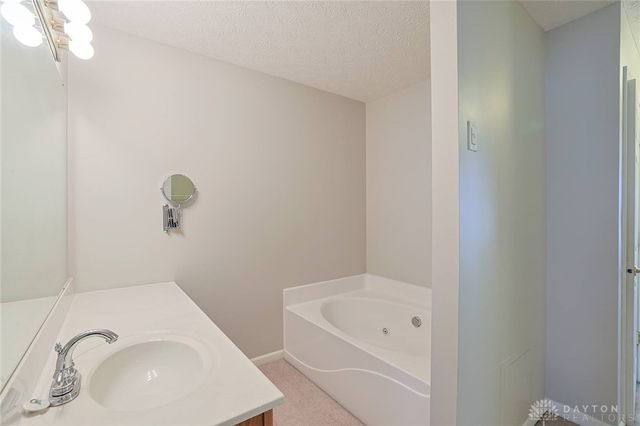 230 Meadowlark Lane, Monroe, OH 45050