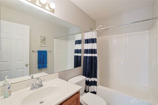 230 Meadowlark Lane, Monroe, OH 45050