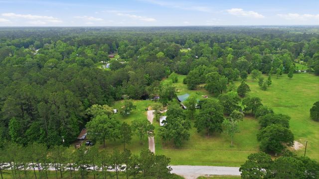 151 County Road 2319, Dayton, TX 77535
