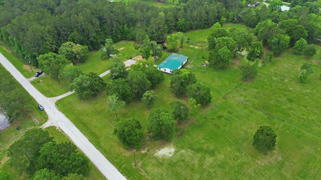 151 County Road 2319, Dayton, TX 77535