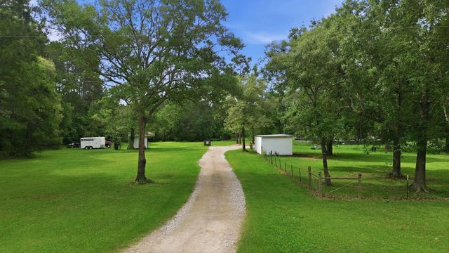 151 County Road 2319, Dayton, TX 77535