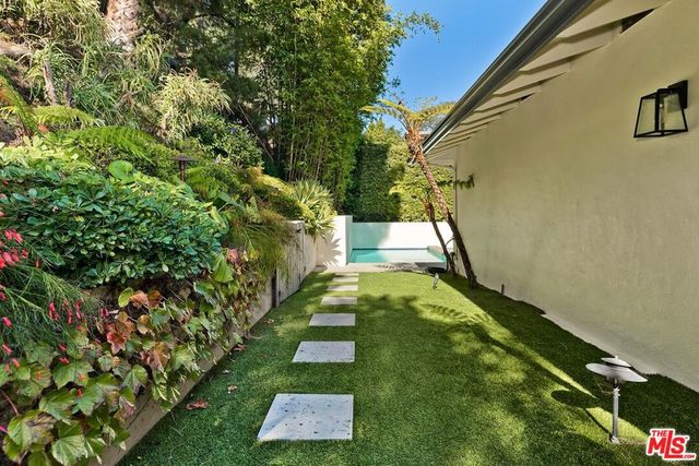 2843 WESTBROOK Avenue, Los Angeles, CA 90046