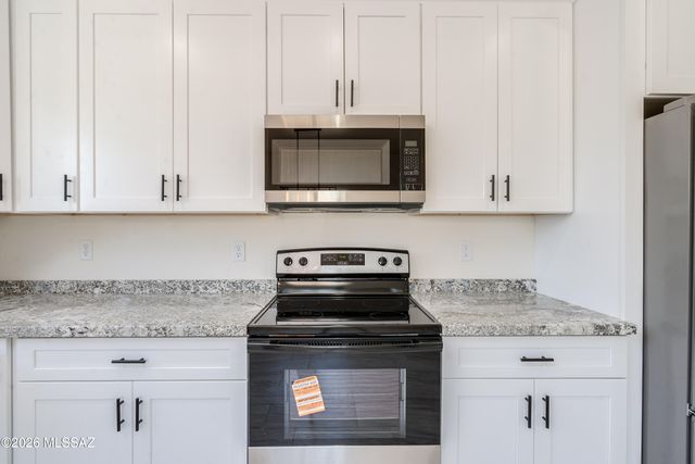 637 W Pelaar Drive, Tucson, AZ 85705