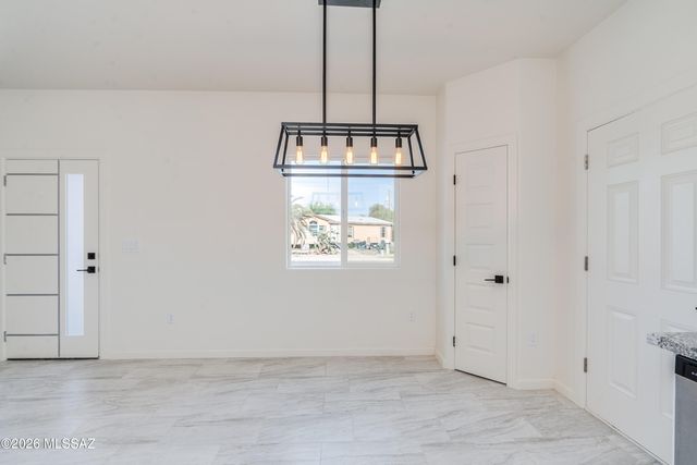 637 W Pelaar Drive, Tucson, AZ 85705