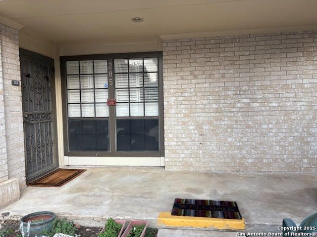 165 W Rampart Dr Apt 205, San Antonio, TX 78216