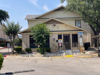 165 W Rampart Dr Apt 205, San Antonio, TX 78216