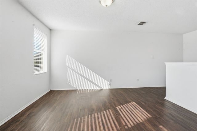 1404 Cherokee Rose Lane, Burleson, TX 76028