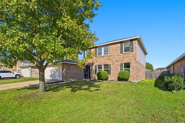 1404 Cherokee Rose Lane, Burleson, TX 76028
