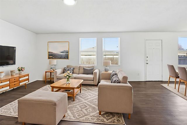 1404 Cherokee Rose Lane, Burleson, TX 76028