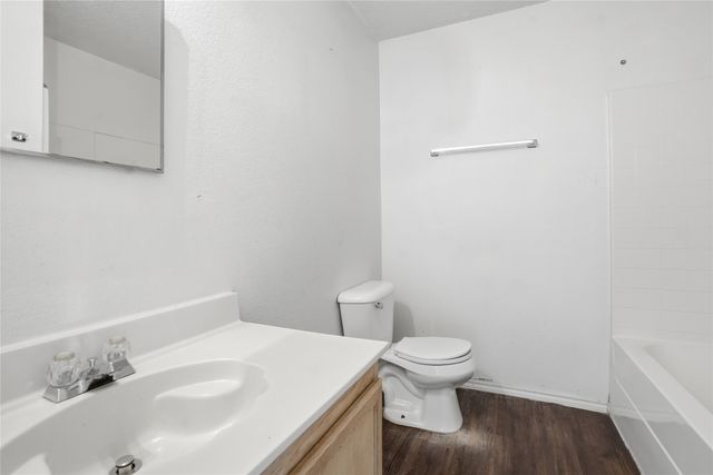 1404 Cherokee Rose Lane, Burleson, TX 76028