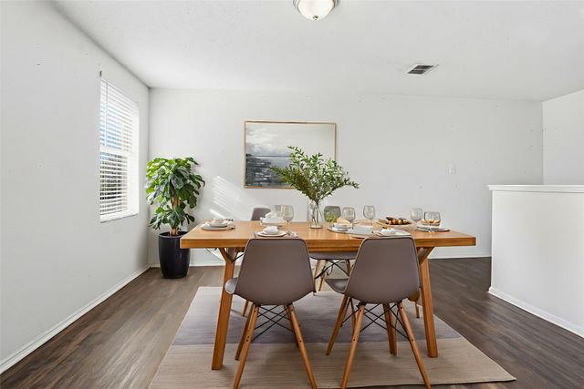 1404 Cherokee Rose Lane, Burleson, TX 76028