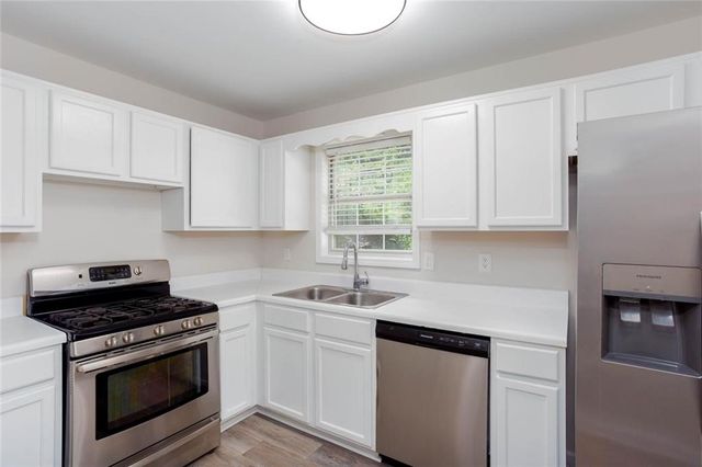 103 Brentwood Court, Dallas, GA 30132