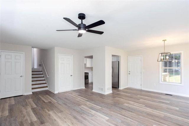 103 Brentwood Court, Dallas, GA 30132