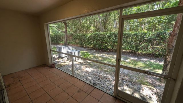 4715 Palmbrooke Circle, West Palm Beach, FL 33417