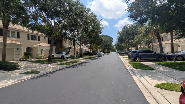 4715 Palmbrooke Circle, West Palm Beach, FL 33417