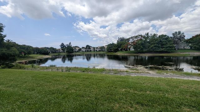 4715 Palmbrooke Circle, West Palm Beach, FL 33417