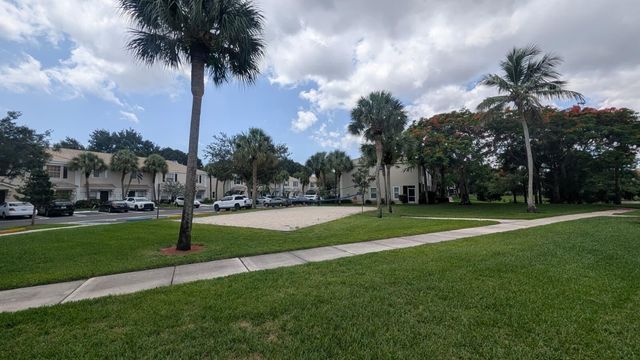 4715 Palmbrooke Circle, West Palm Beach, FL 33417