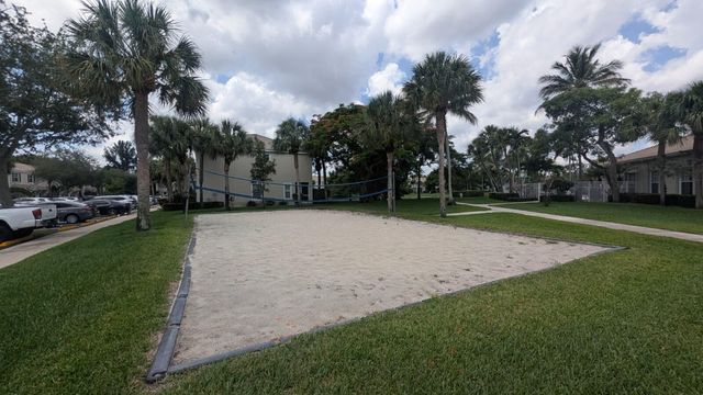 4715 Palmbrooke Circle, West Palm Beach, FL 33417
