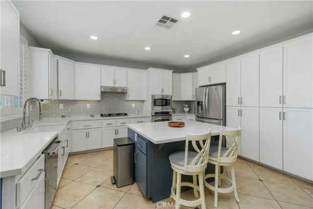 34534 Spindle Tree Street, Winchester, CA 92596