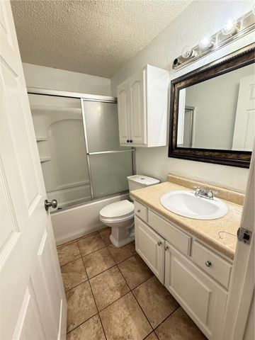 1304 S Ithaca Avenue, Russellville, AR 72801