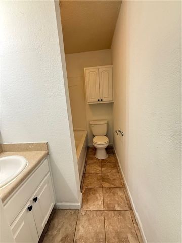 1304 S Ithaca Avenue, Russellville, AR 72801