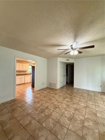 1304 S Ithaca Avenue, Russellville, AR 72801