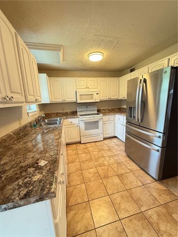 1304 S Ithaca Avenue, Russellville, AR 72801