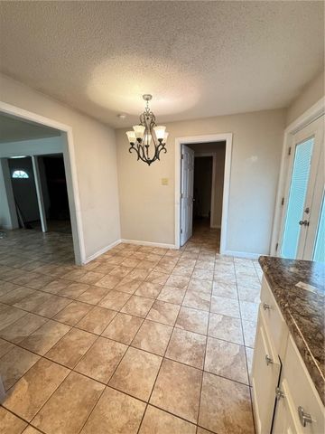 1304 S Ithaca Avenue, Russellville, AR 72801