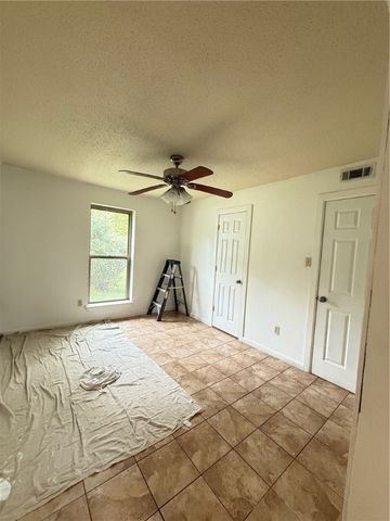 1304 S Ithaca Avenue, Russellville, AR 72801