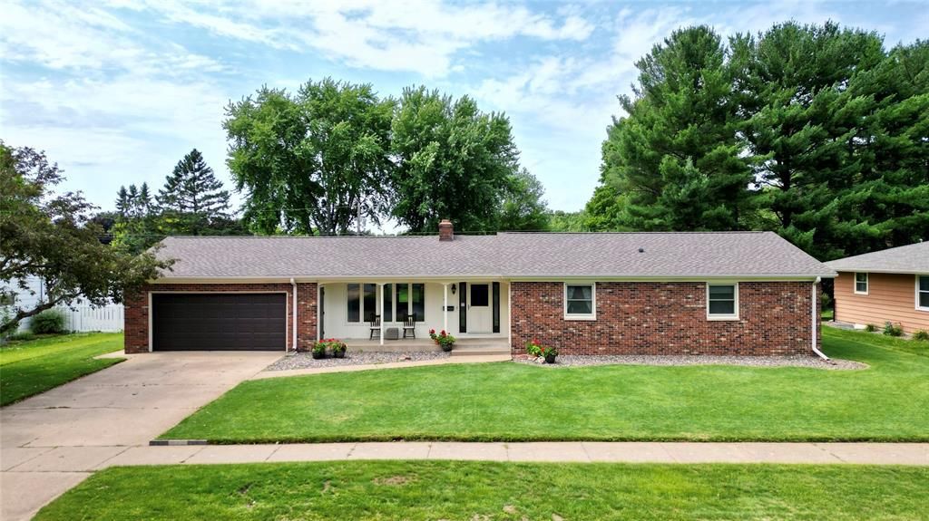 1126 E Fillmore Avenue, Eau Claire, WI 54701