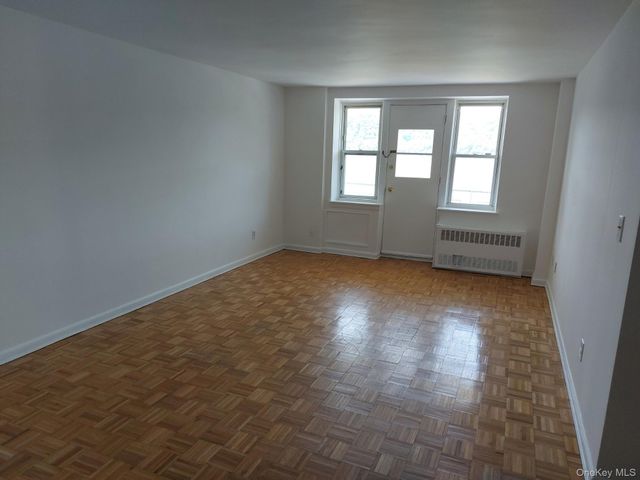 679 Warburton Avenue 1L, Yonkers, NY 10701