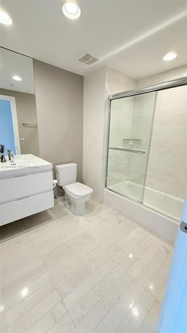 17301 Biscayne Blvd 1106, North Miami Beach, FL 33160