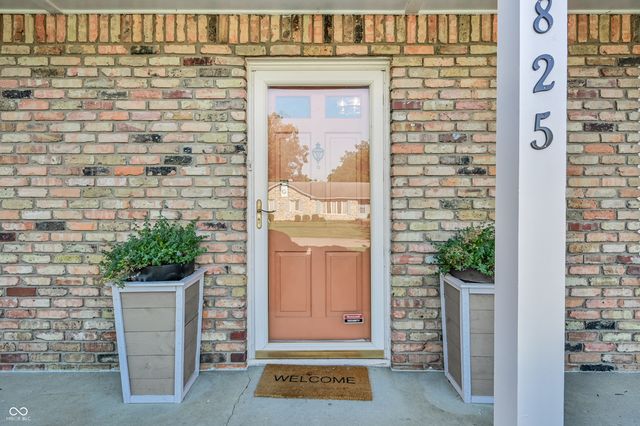 6825 Farmleigh Drive, Indianapolis, IN 46220