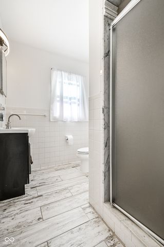 6825 Farmleigh Drive, Indianapolis, IN 46220