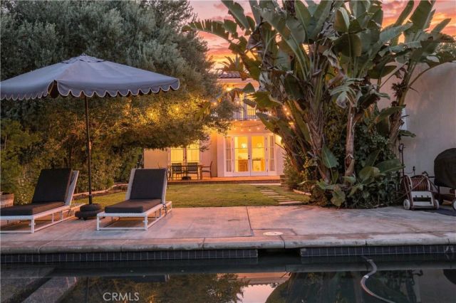 911 S Victoria Avenue, Los Angeles, CA 90019