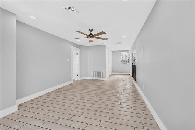 13514 Bullion Ct, Corpus Christi, TX 78418